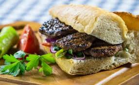 Ekmek Arası Köfte